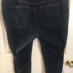Loft skinny jeans. Good condition l